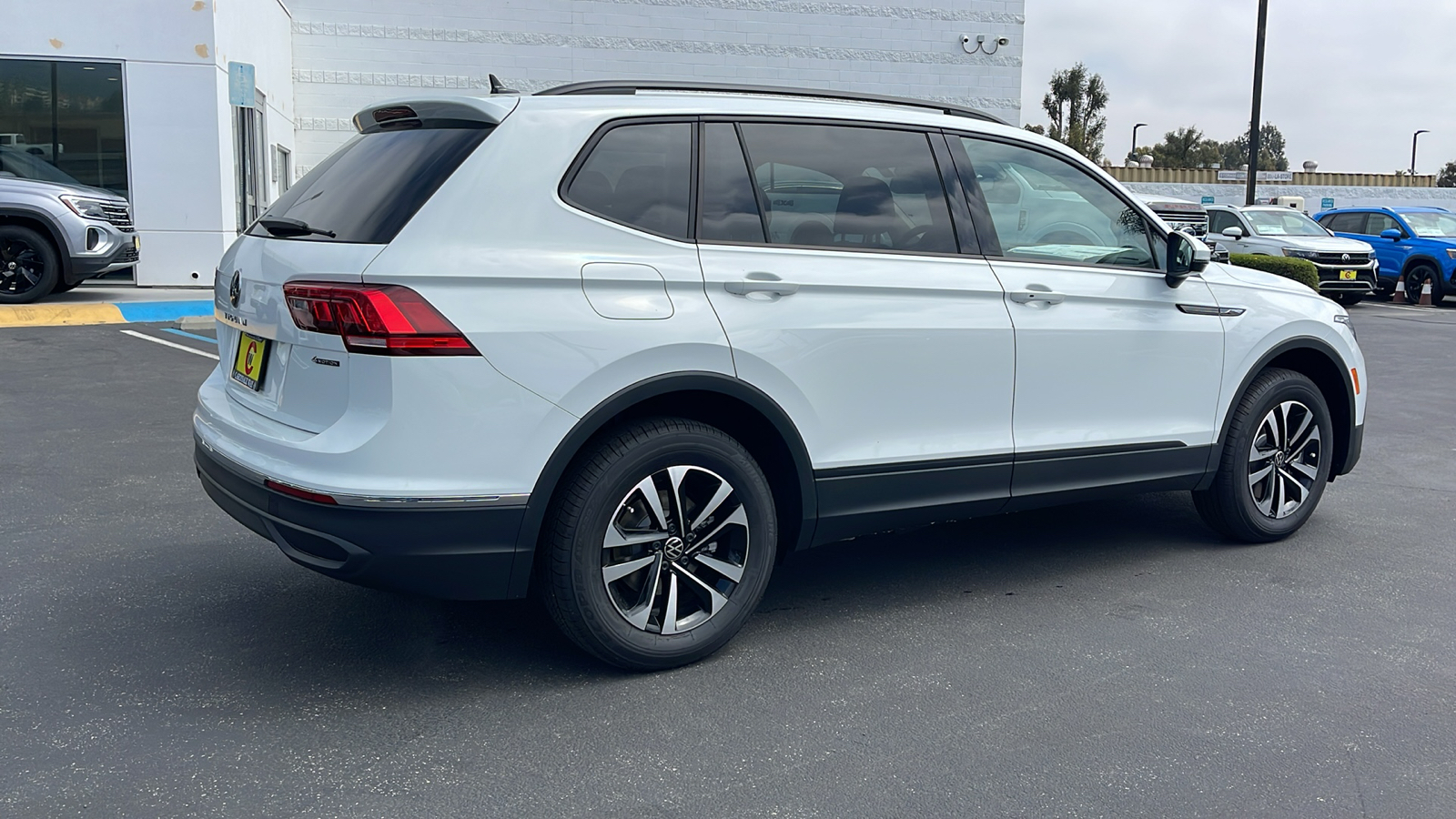 2024 Volkswagen Tiguan S 4Motion 7