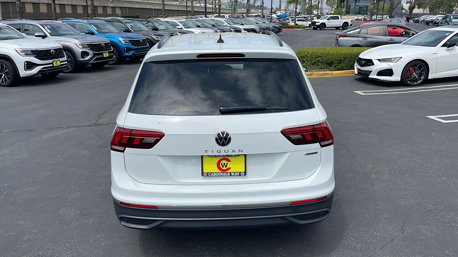 2024 Volkswagen Tiguan 2.0T S 8