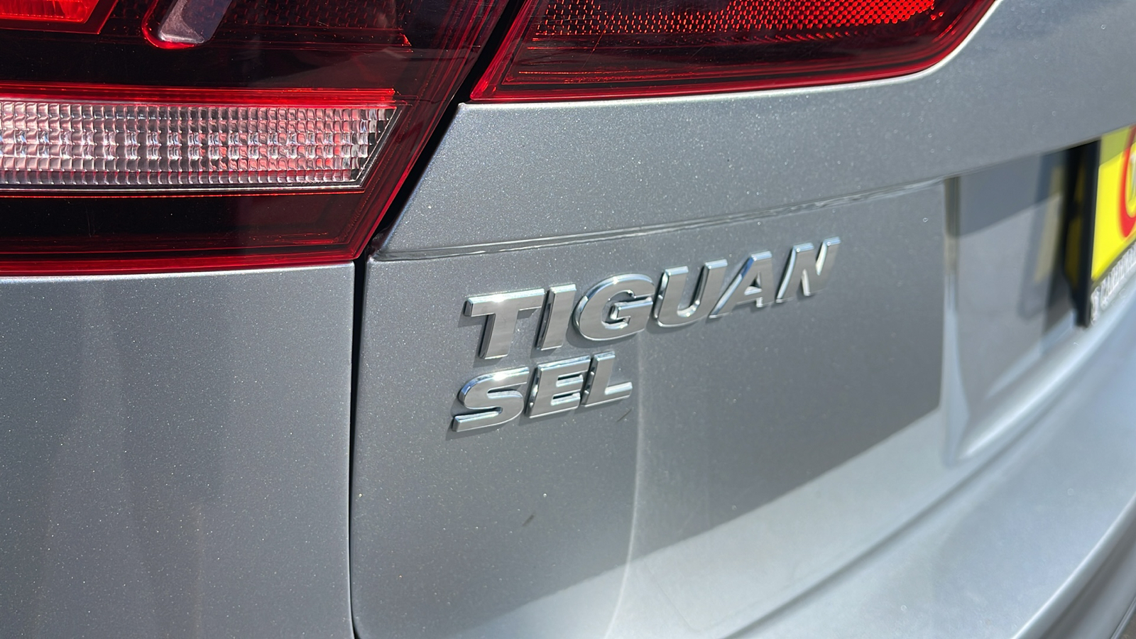 2020 Volkswagen Tiguan 2.0T SEL 29