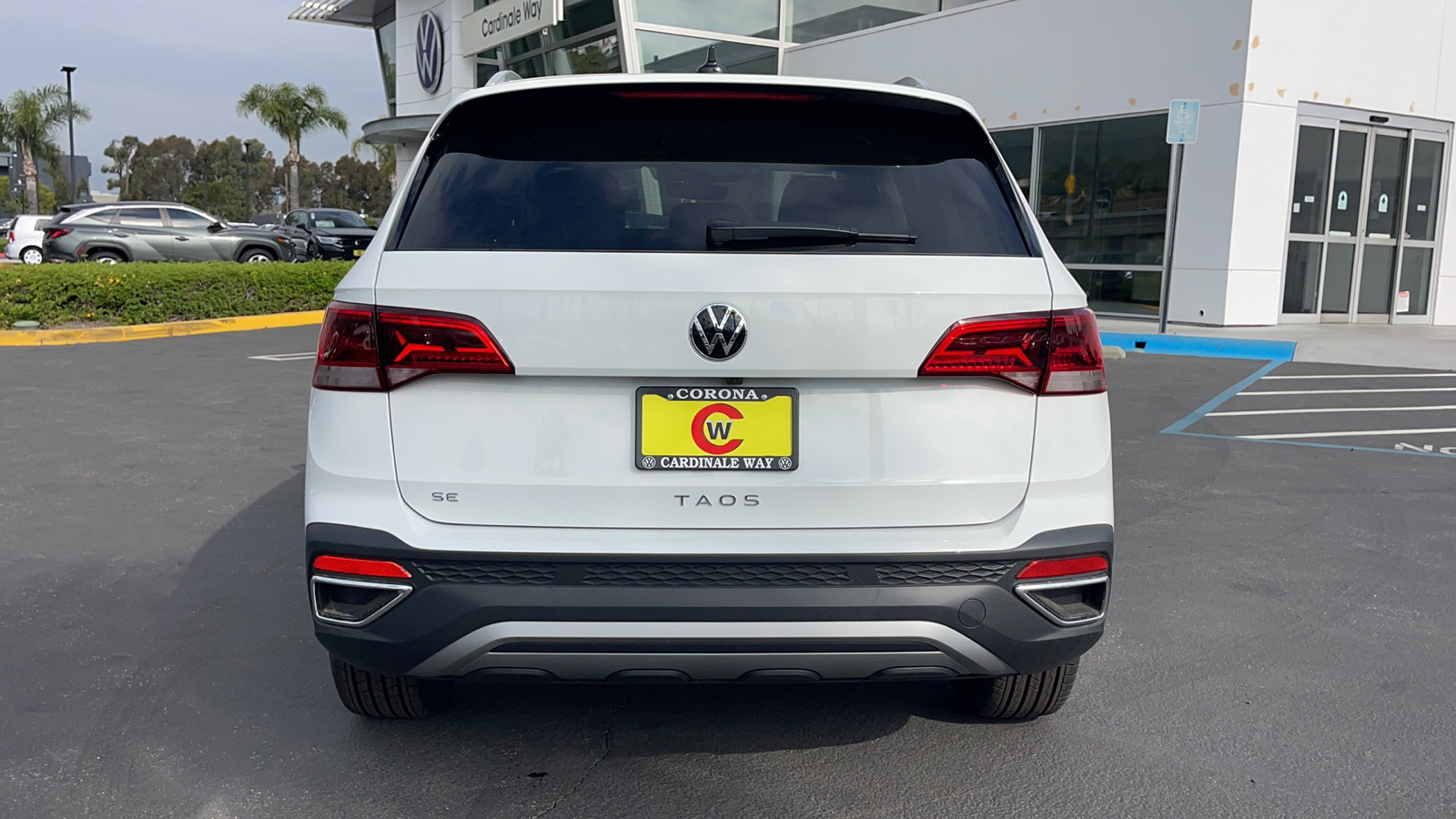 2024 Volkswagen Taos SE 9