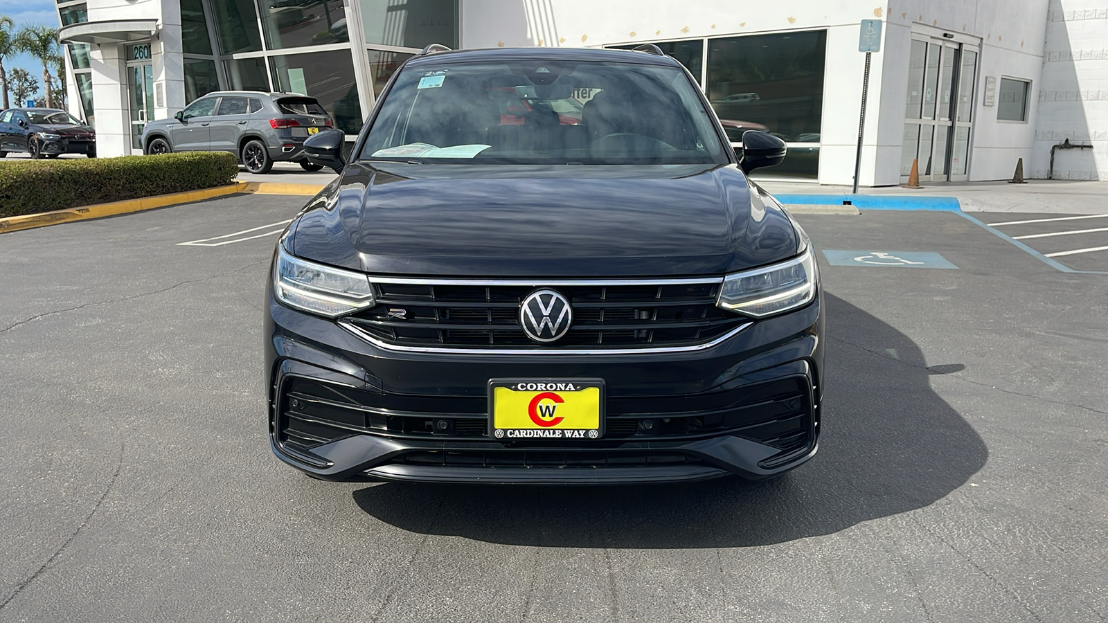 2022 Volkswagen Tiguan 2.0T SE R-Line Black 3