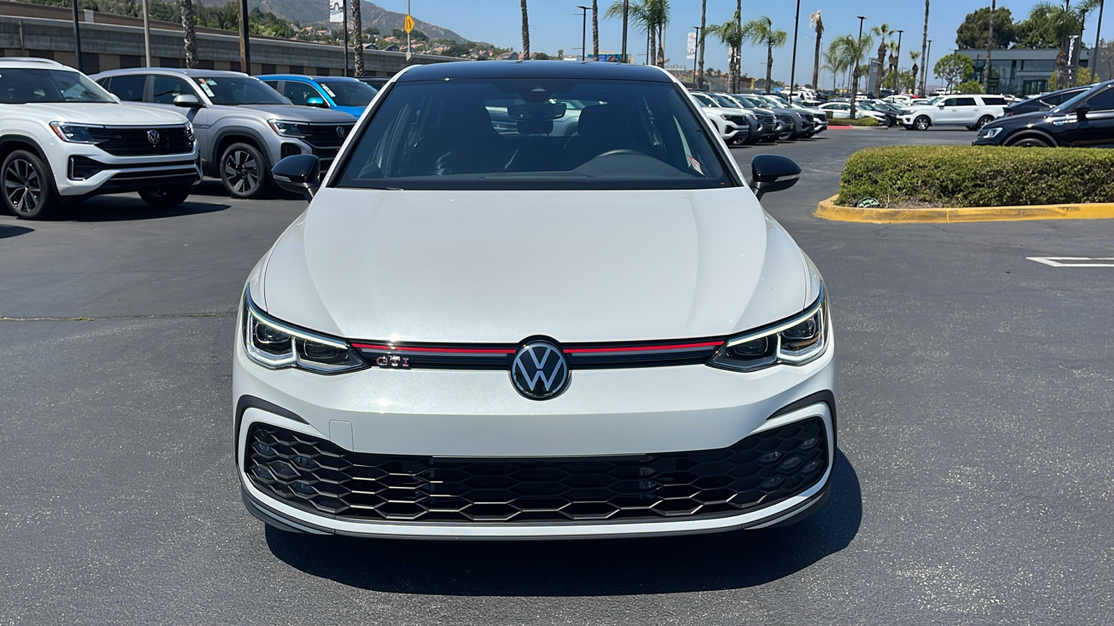 2023 Volkswagen Golf GTI 40th Anniversary Edition 3