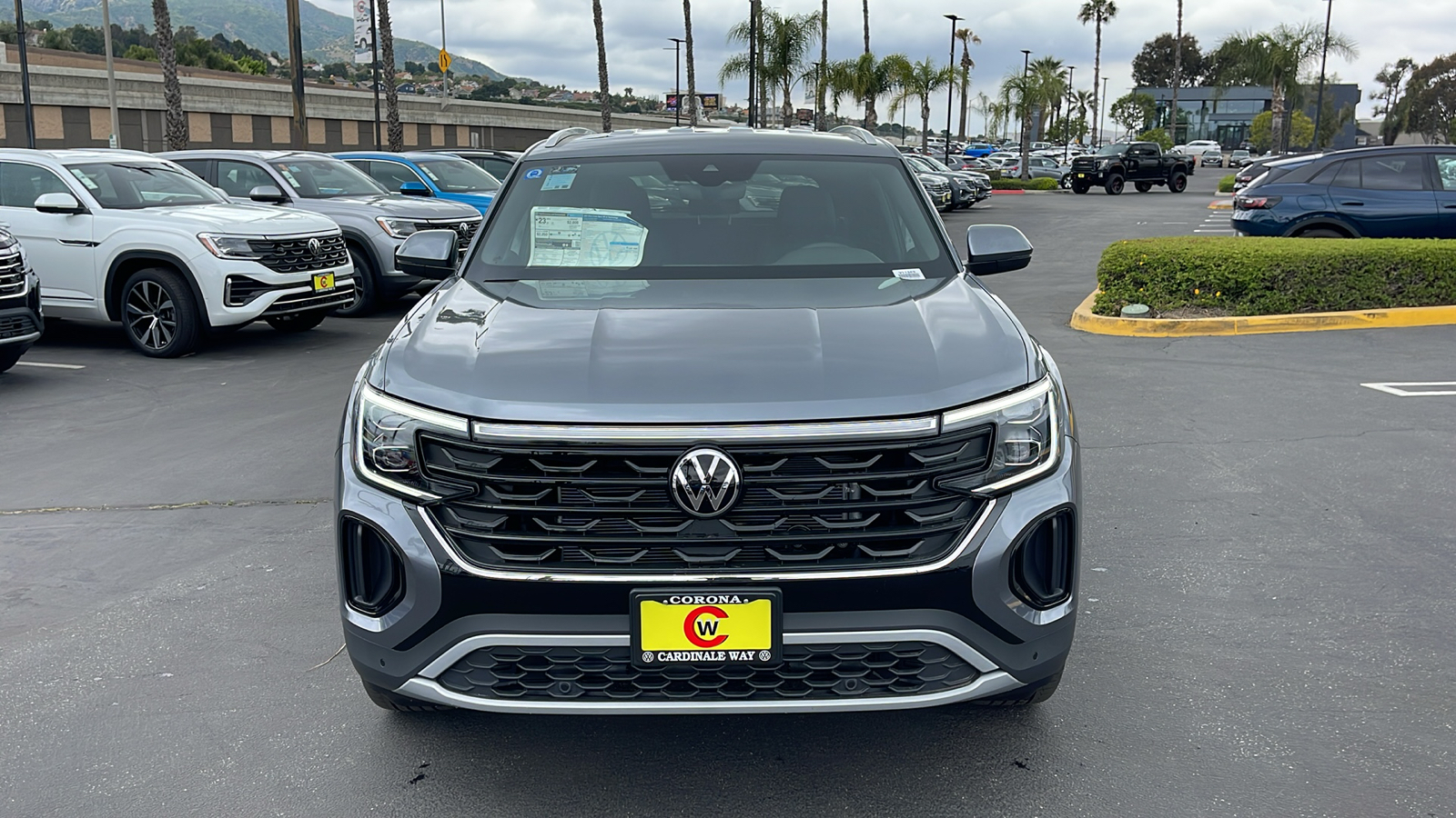 2024 Volkswagen Atlas Cross Sport SE 3