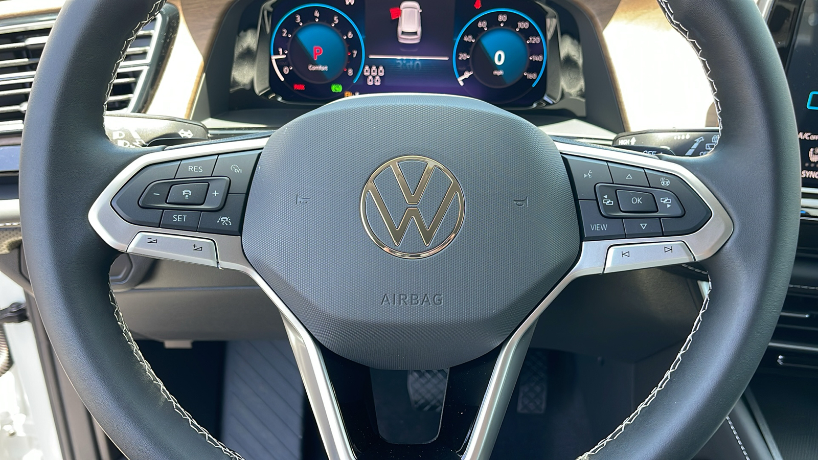 2024 Volkswagen Atlas 2.0T SE w/Technology 23