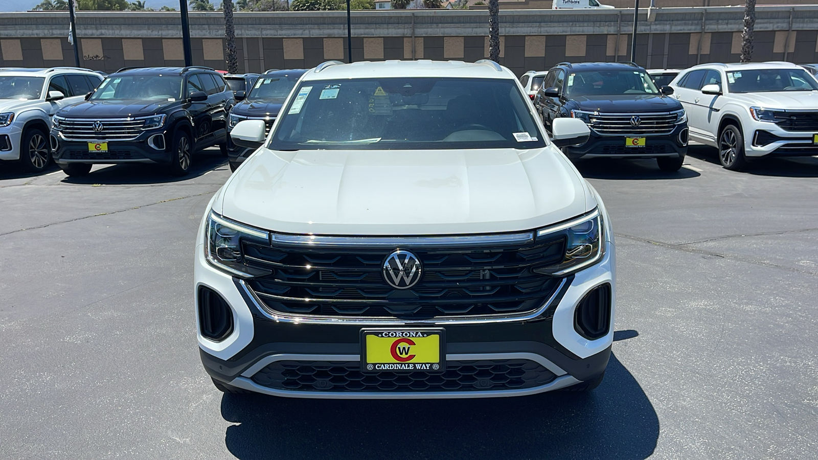 2024 Volkswagen Atlas Cross Sport SE 3