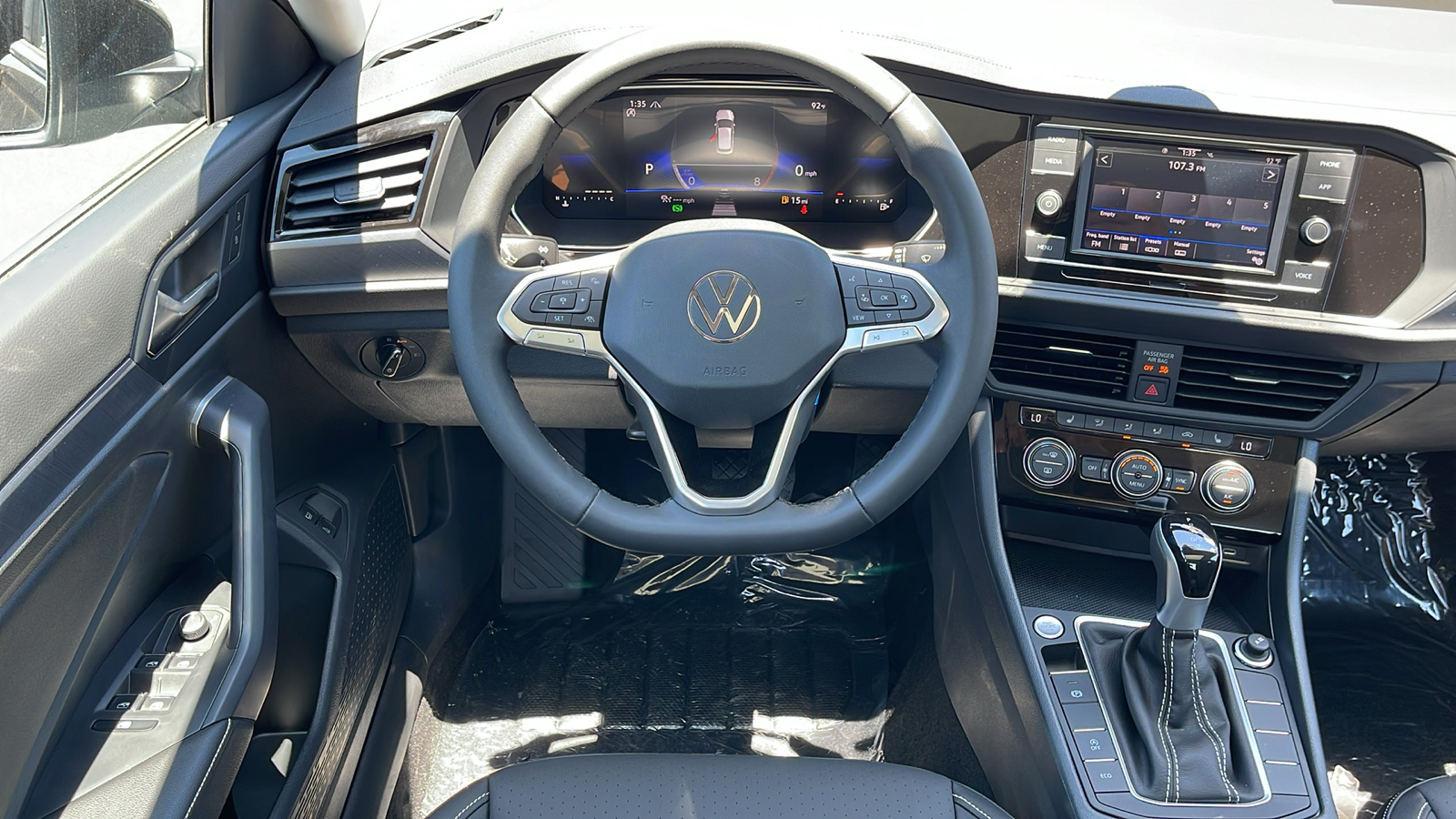 2024 Volkswagen Jetta SE 14