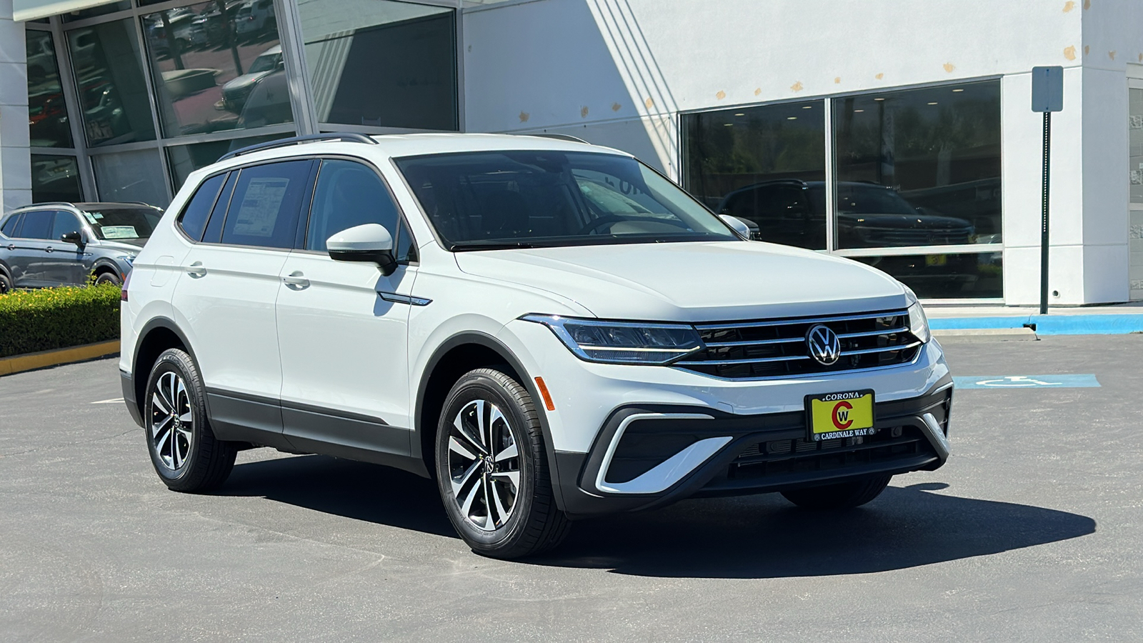 2024 Volkswagen Tiguan S 1