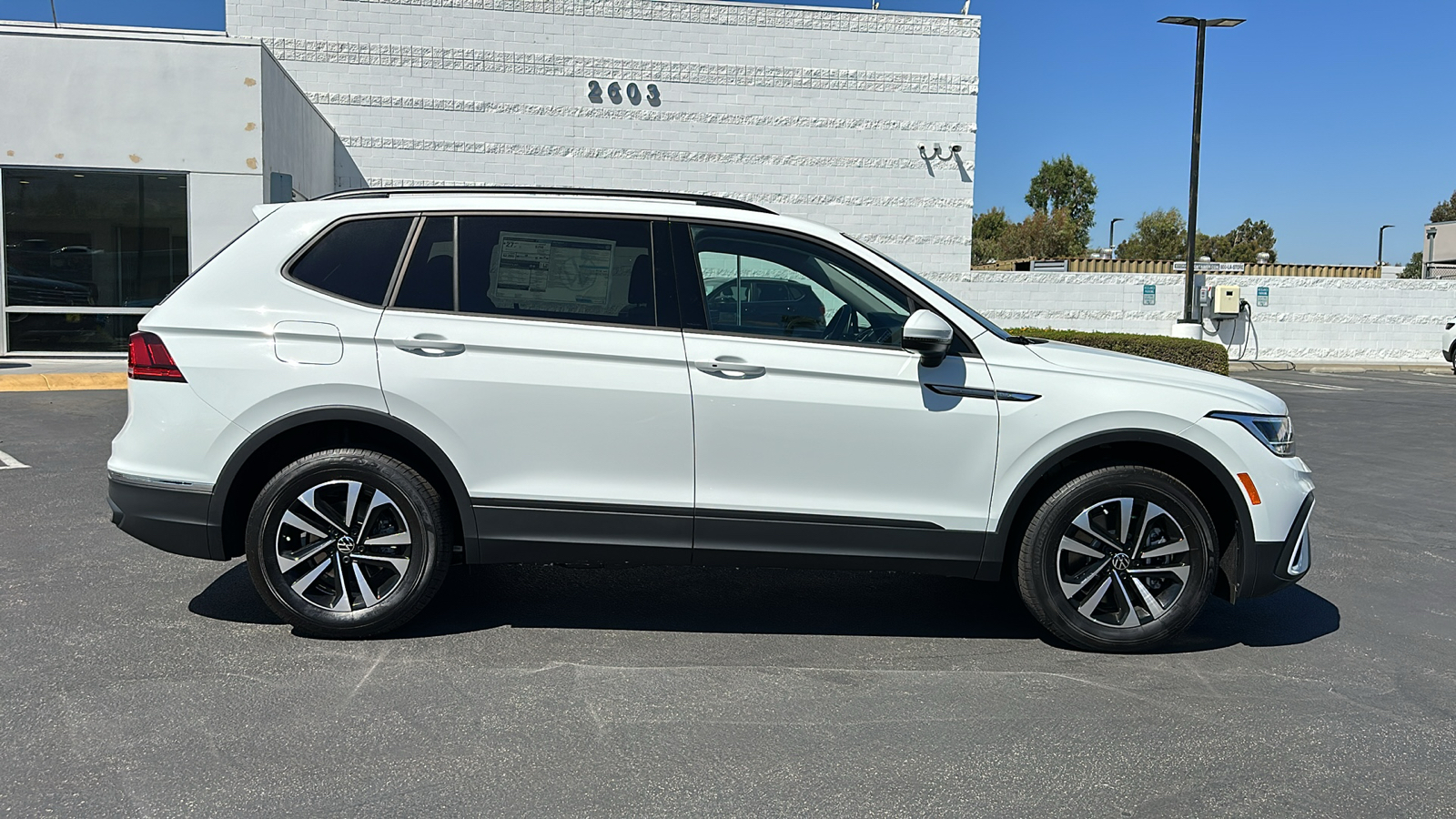 2024 Volkswagen Tiguan S 10