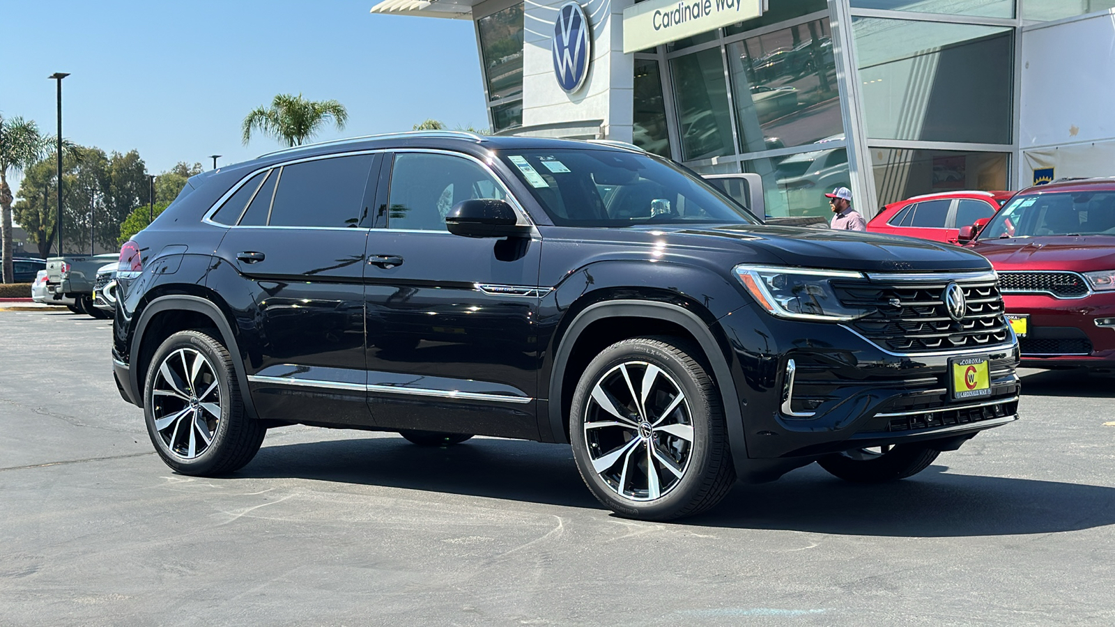 2024 Volkswagen Atlas Cross Sport SEL Premium R-Line 4Motion 1