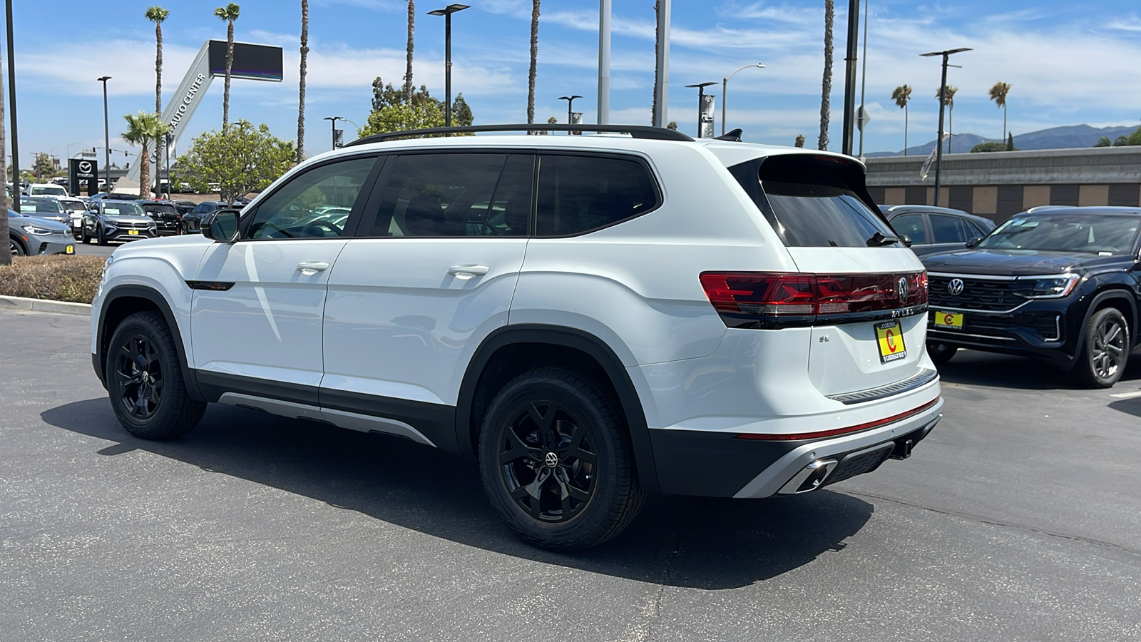 2024 Volkswagen Atlas Peak Edition SE 4Motion 7