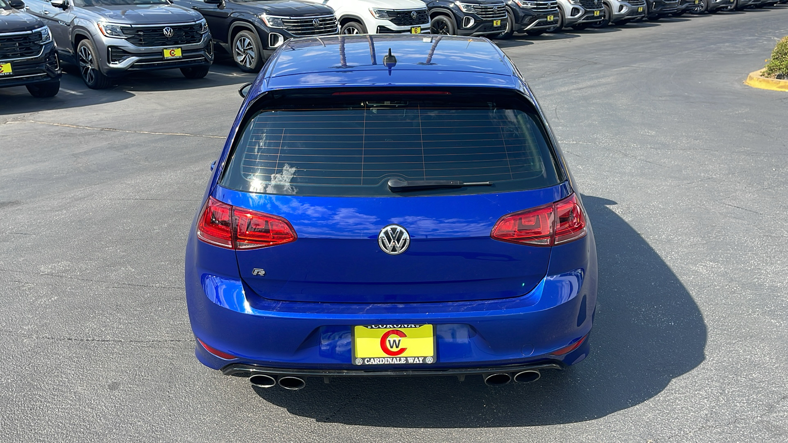 2016 Volkswagen Golf R Base 8