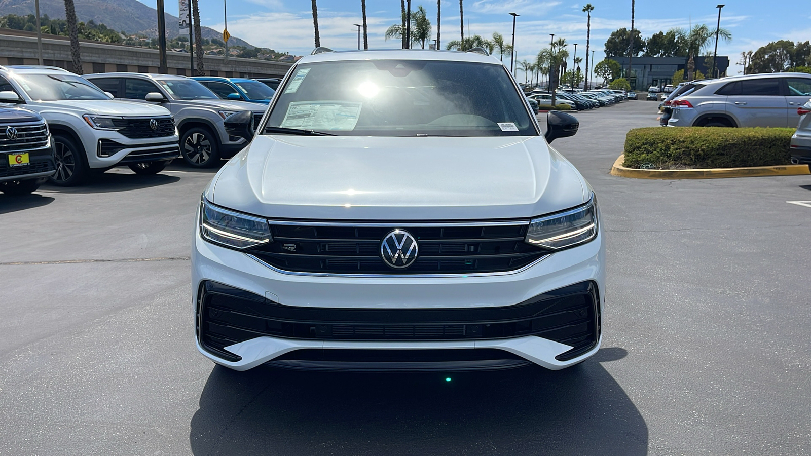 2024 Volkswagen Tiguan SE R-Line Black 4