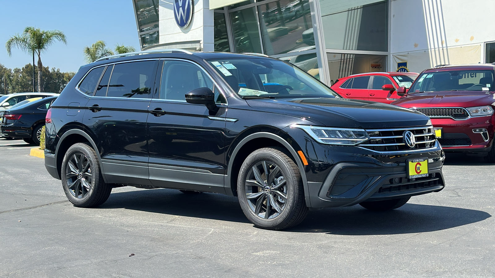 2024 Volkswagen Tiguan SE 1