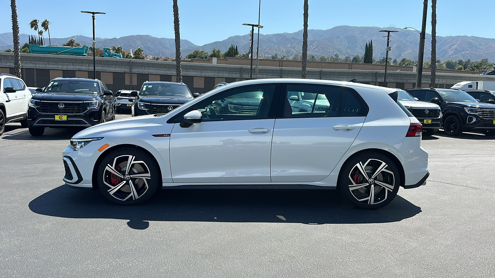 2024 Volkswagen Golf GTI SE 5