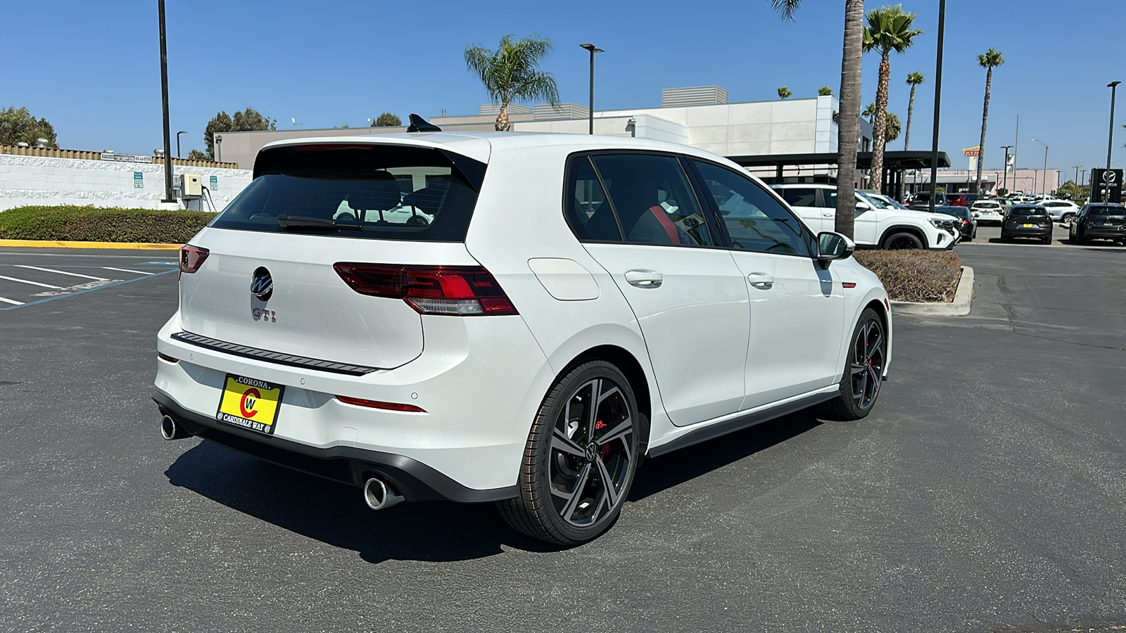 2024 Volkswagen Golf GTI SE 8