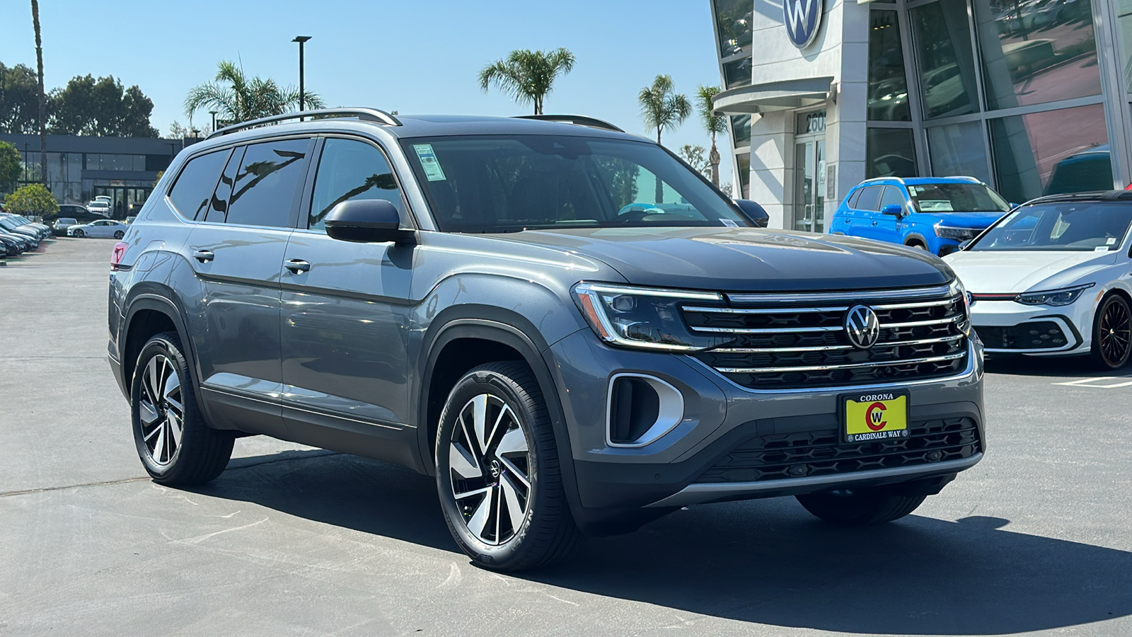 2024 Volkswagen Atlas SE 1