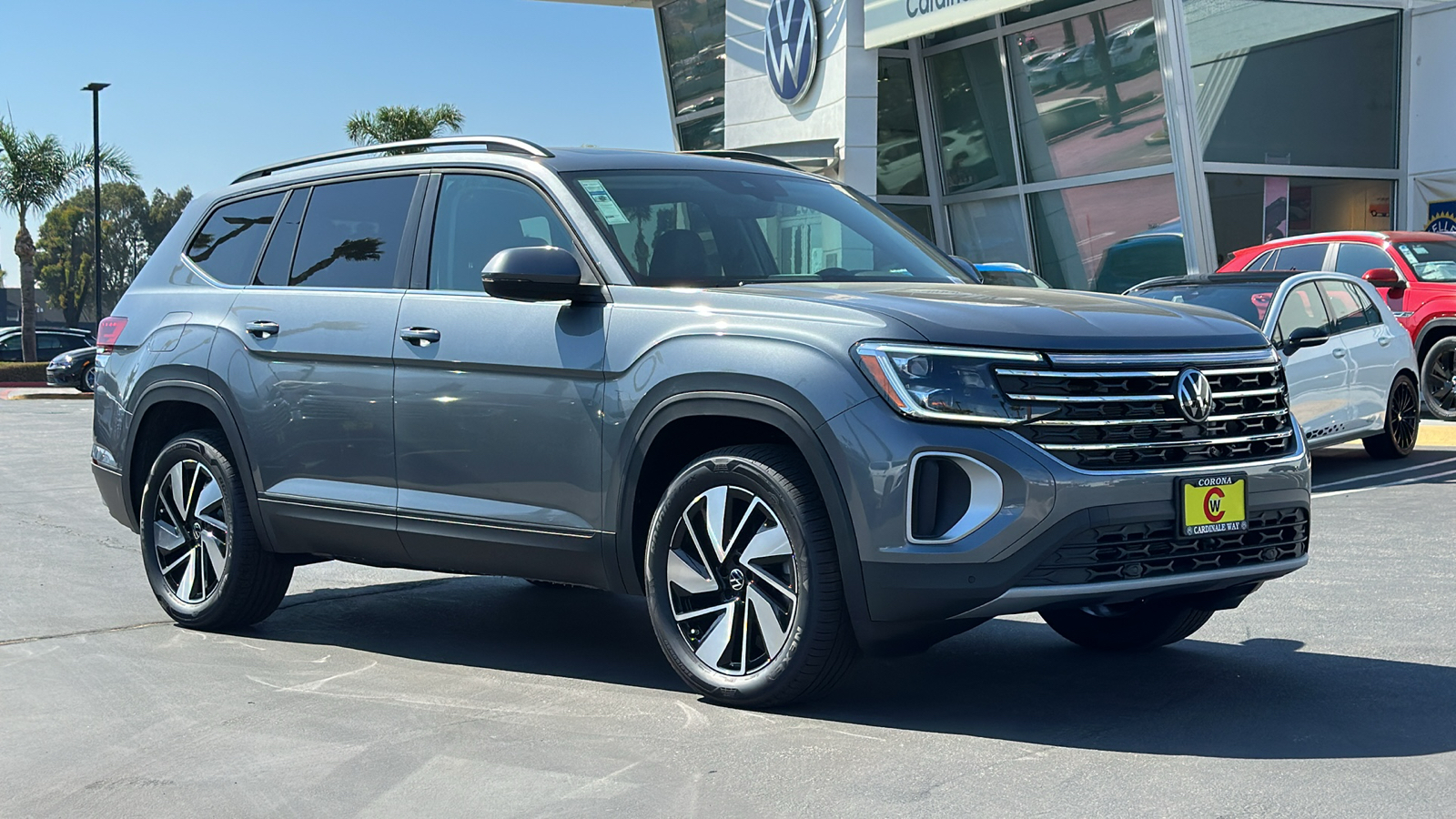 2024 Volkswagen Atlas SE 2