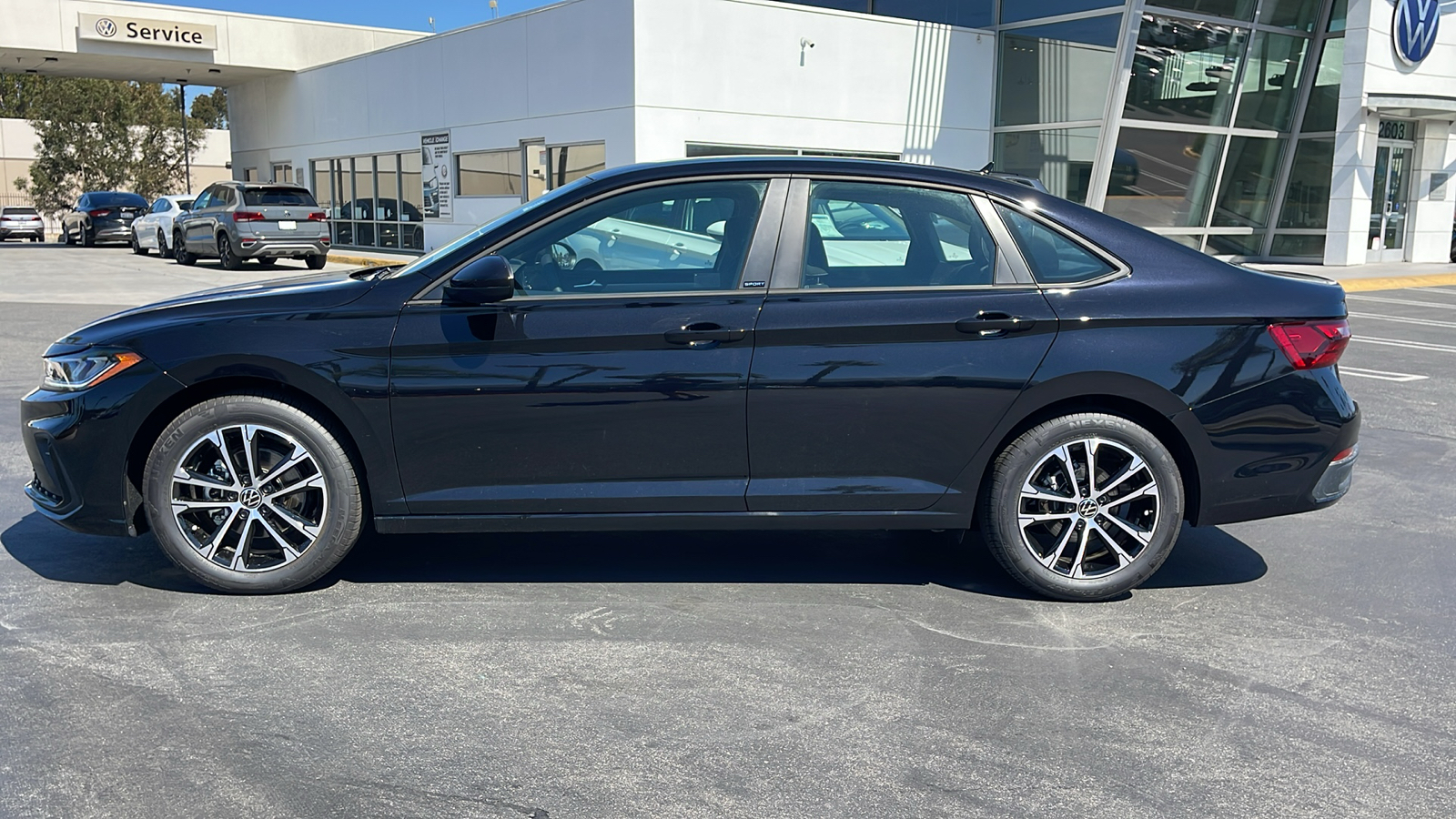 2025 Volkswagen Jetta Sport 12