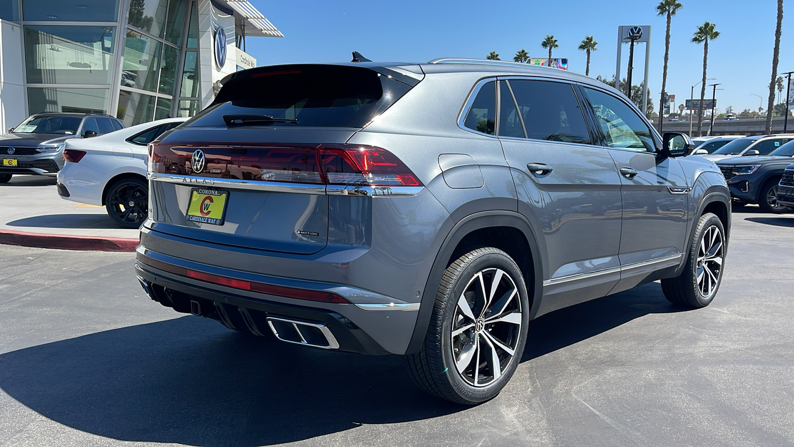 2024 Volkswagen Atlas Cross Sport SEL Premium R-Line 4Motion 7