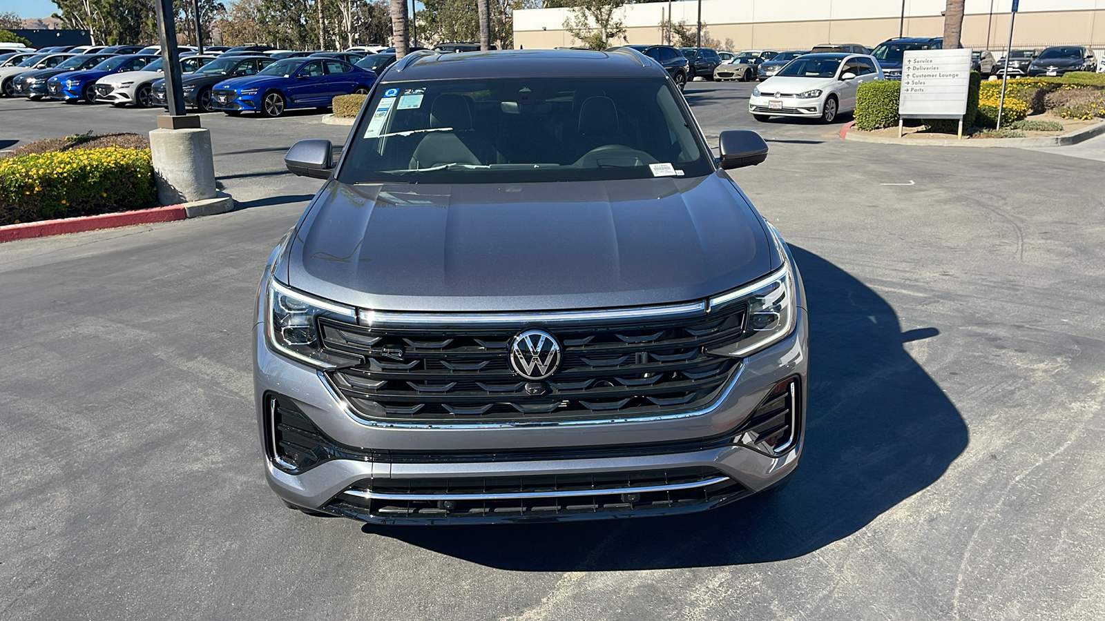 2025 Volkswagen Atlas Cross Sport SEL Premium R-Line 4Motion 2