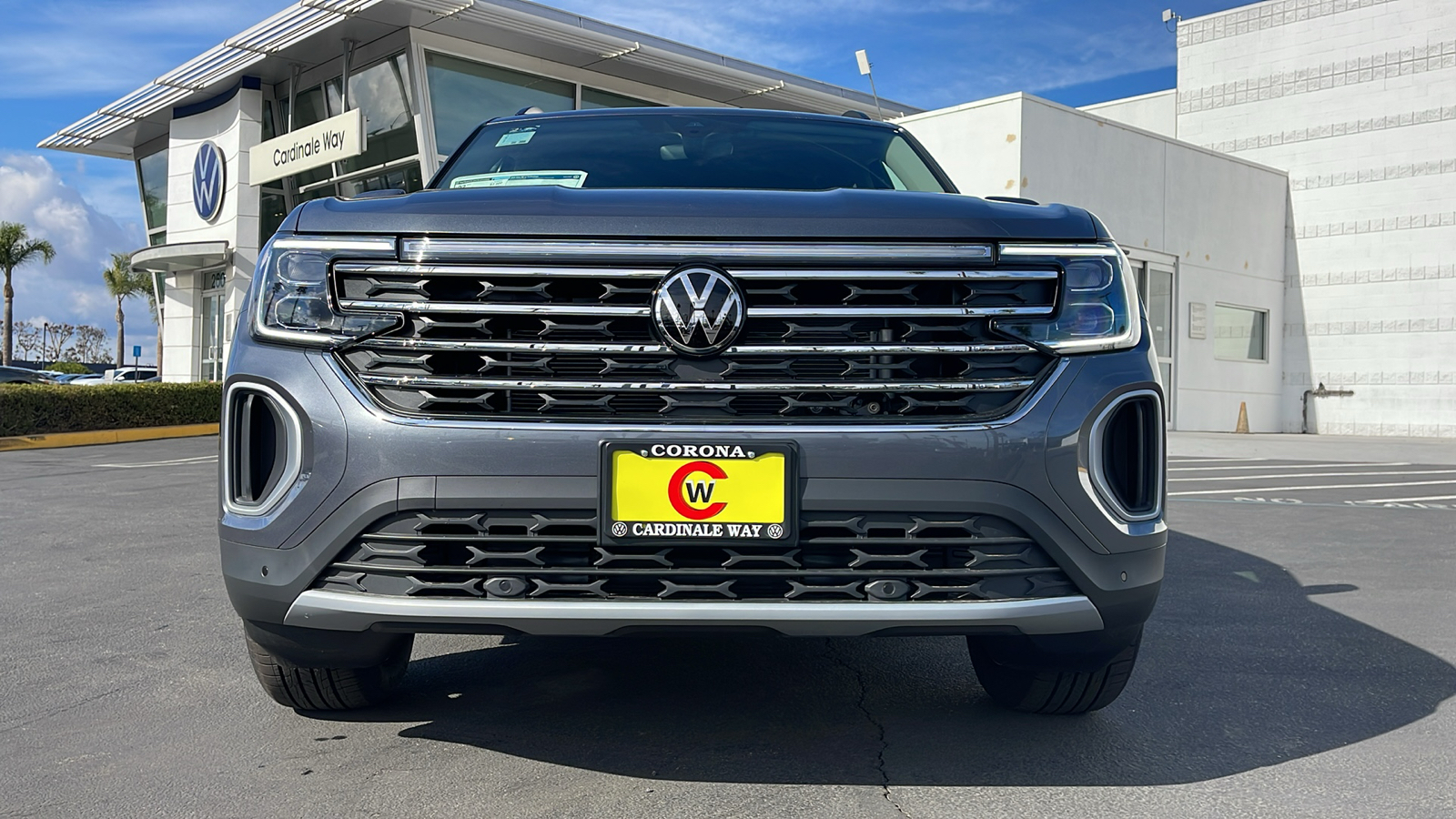 2024 Volkswagen Atlas SE 4