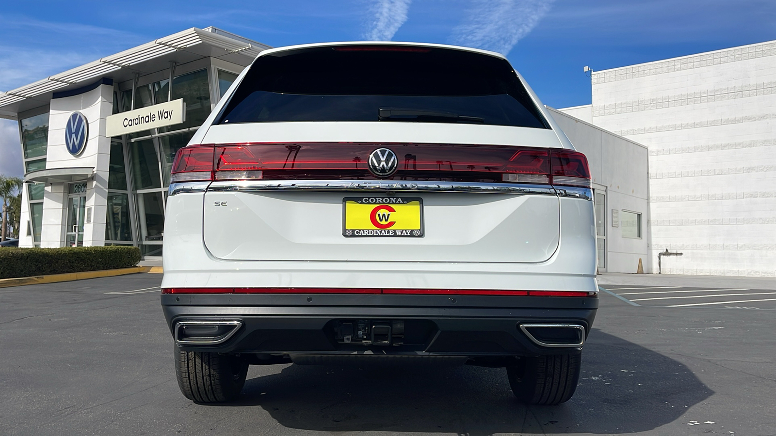 2024 Volkswagen Atlas SE 10