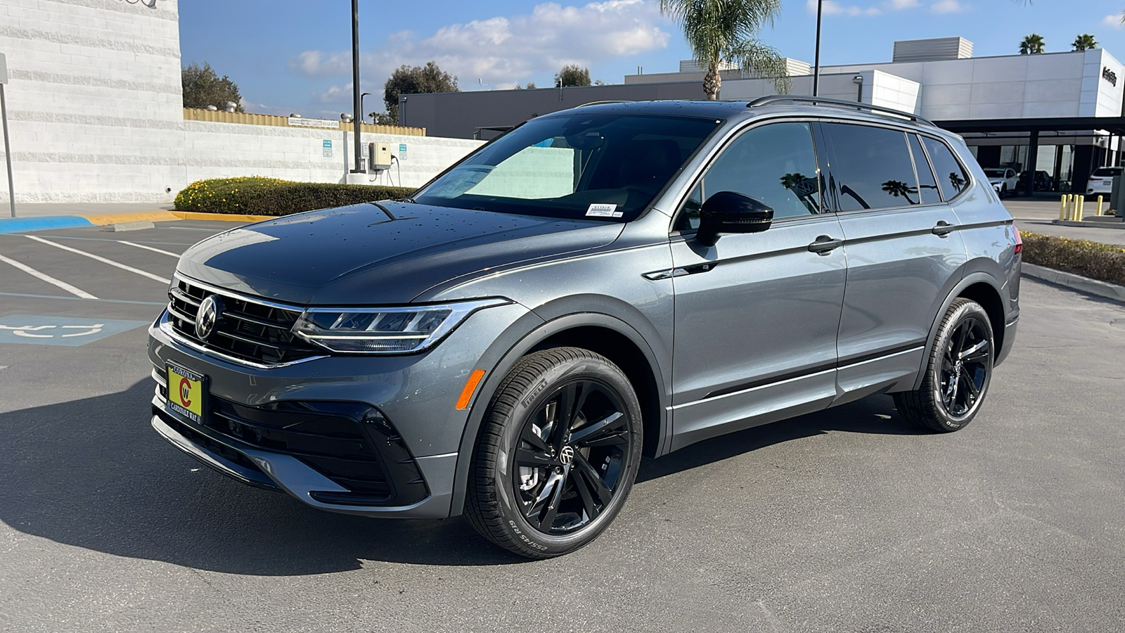 2024 Volkswagen Tiguan SE R-Line Black 13