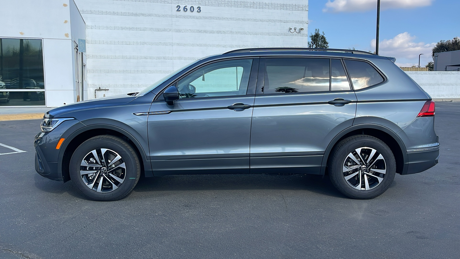 2024 Volkswagen Tiguan S 12