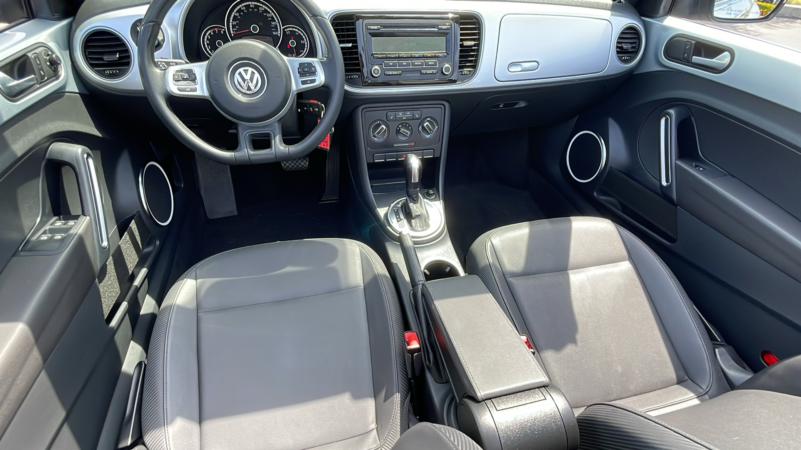 2014 Volkswagen Beetle 2.5L 8