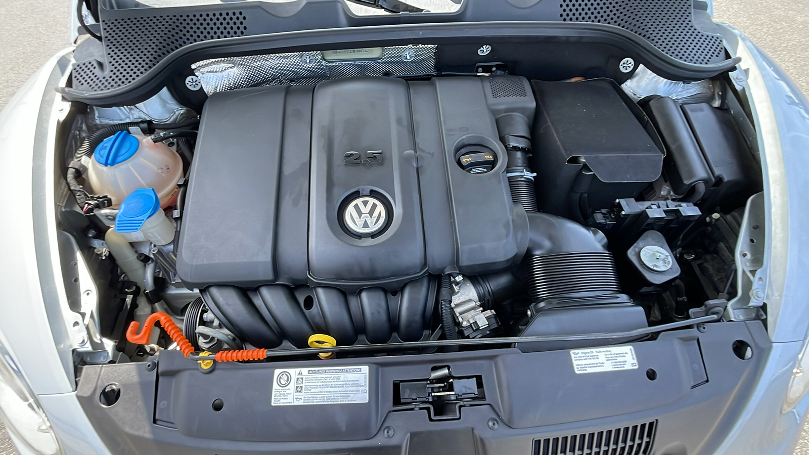2014 Volkswagen Beetle 2.5L 28
