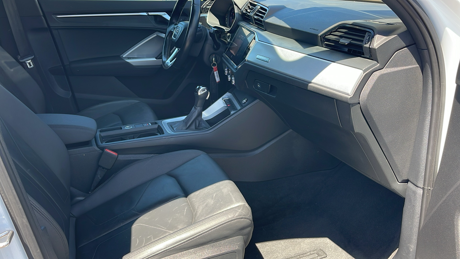 2021 Audi Q3 Premium 32
