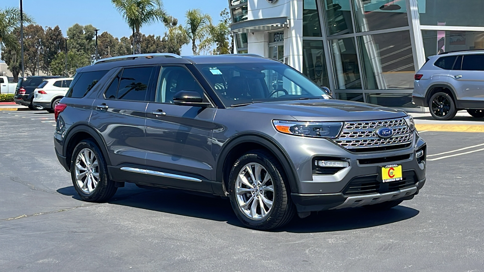 2021 Ford Explorer Limited 1