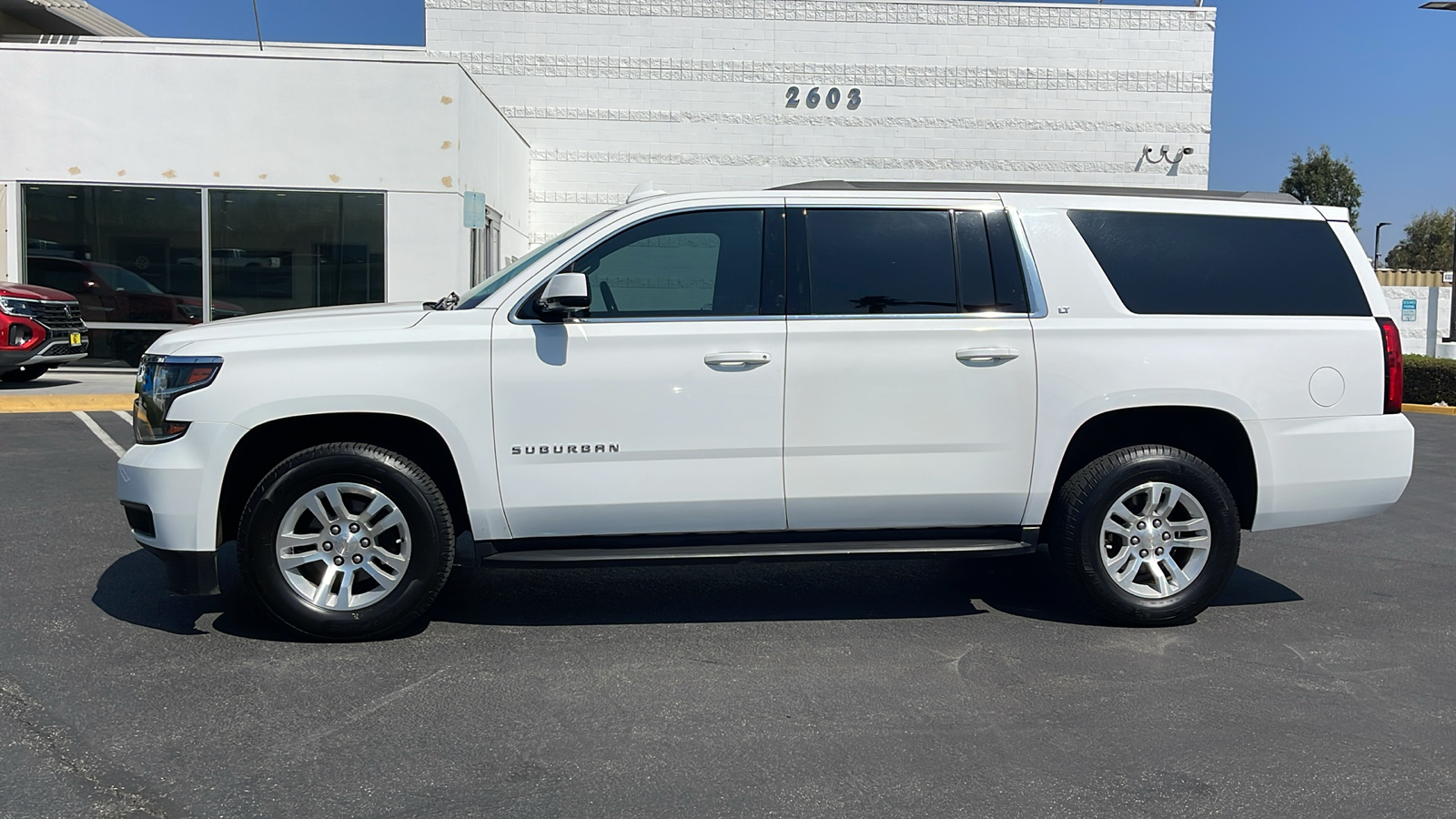 2020 Chevrolet Suburban LT 1500 12