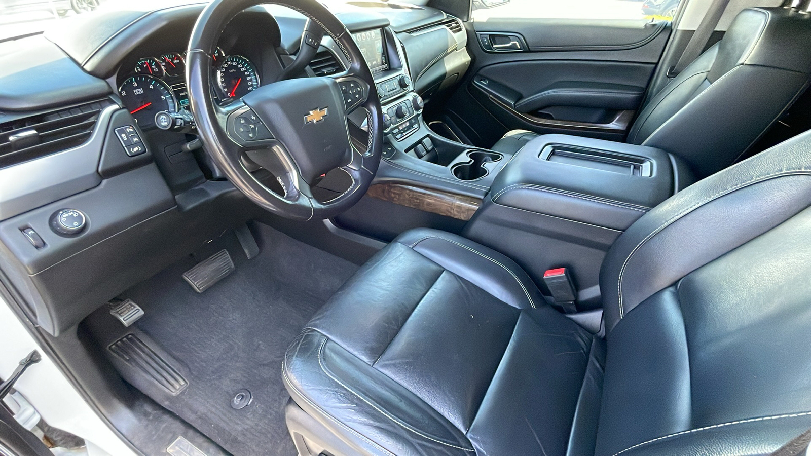 2020 Chevrolet Suburban LT 1500 15