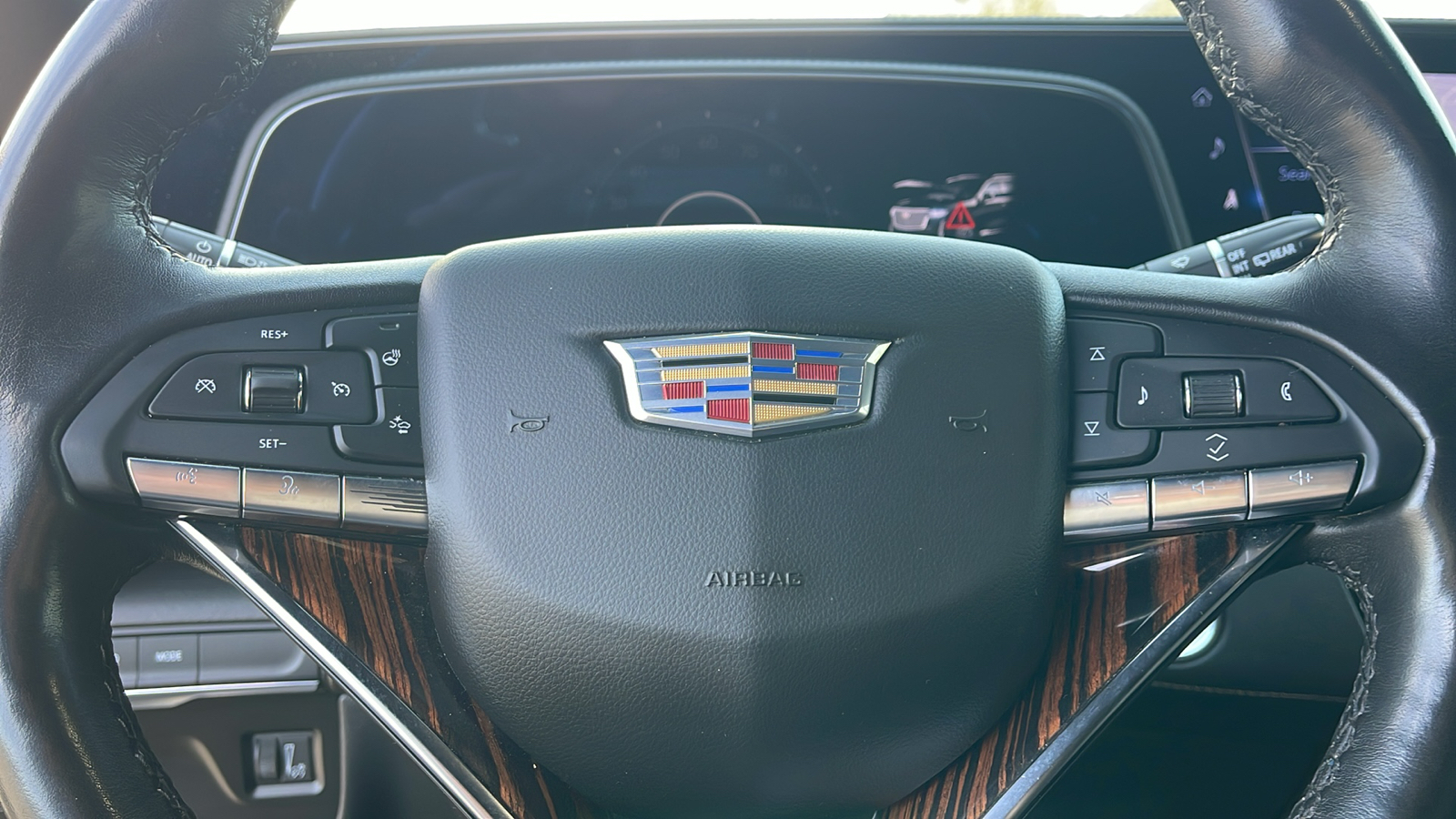 2022 Cadillac Escalade ESV Premium Luxury 25