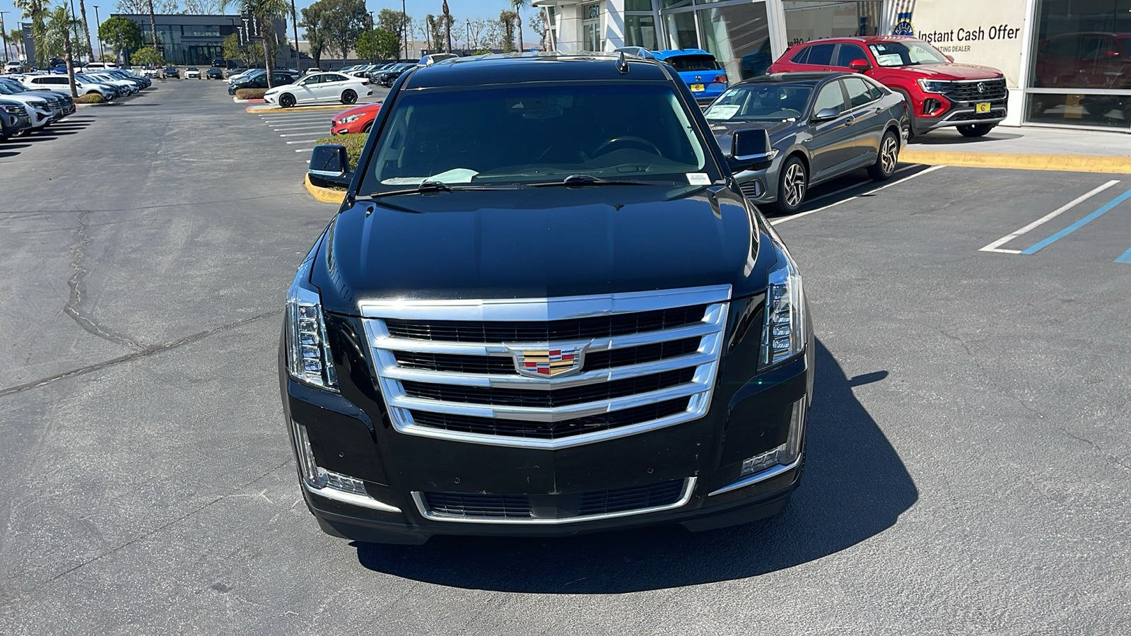 2018 Cadillac Escalade ESV Premium Luxury 2