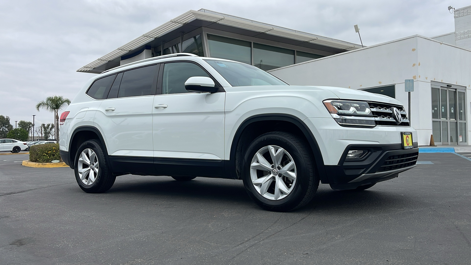 2018 Volkswagen Atlas 2.0T SE 1