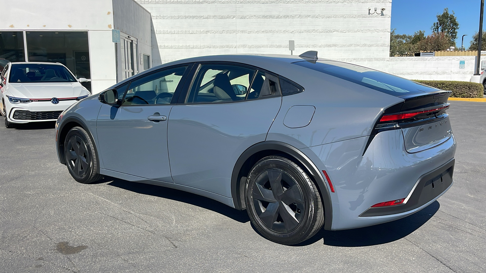 2023 Toyota Prius LE 11