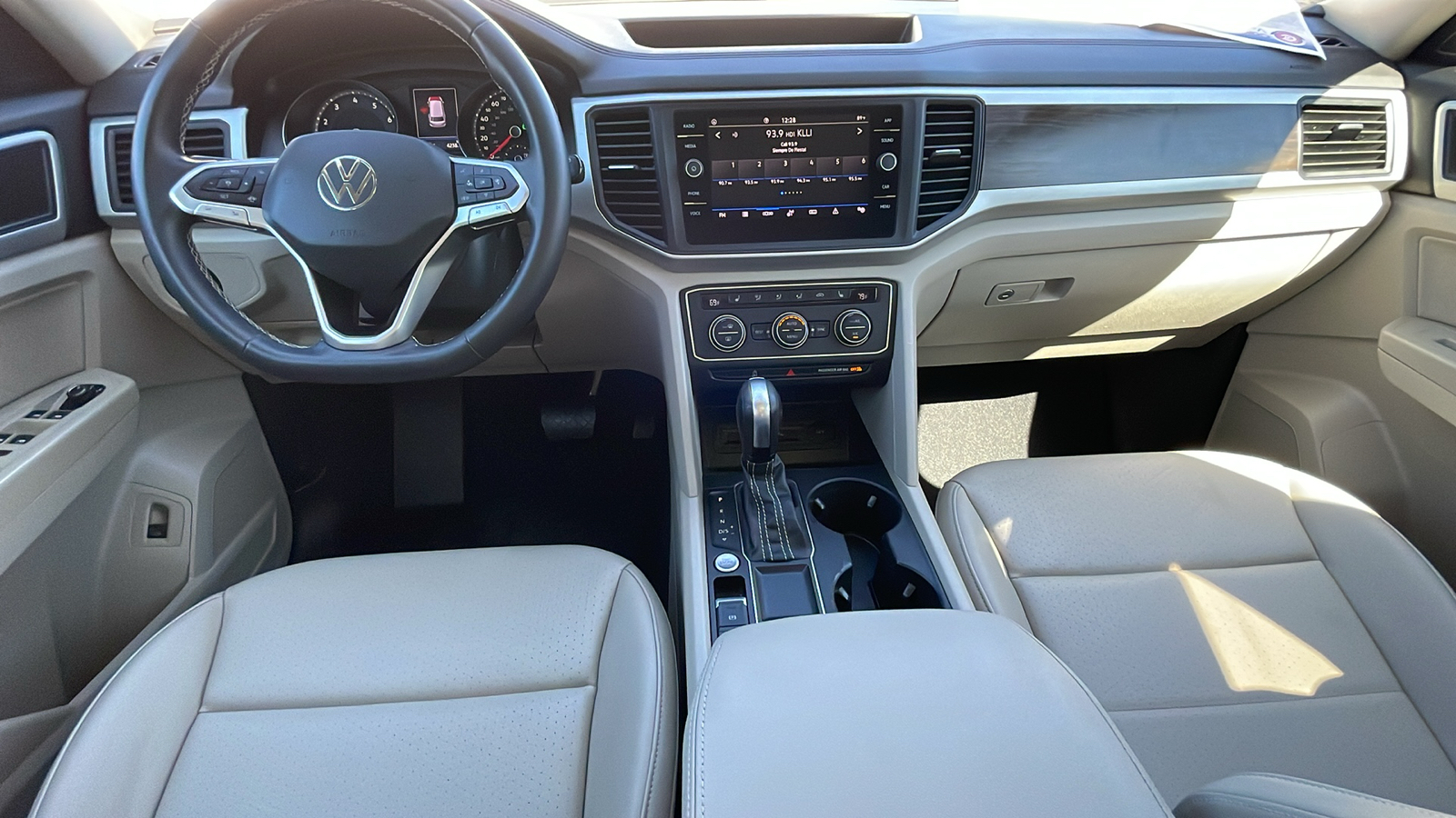 2021 Volkswagen Atlas 2.0T SE 18