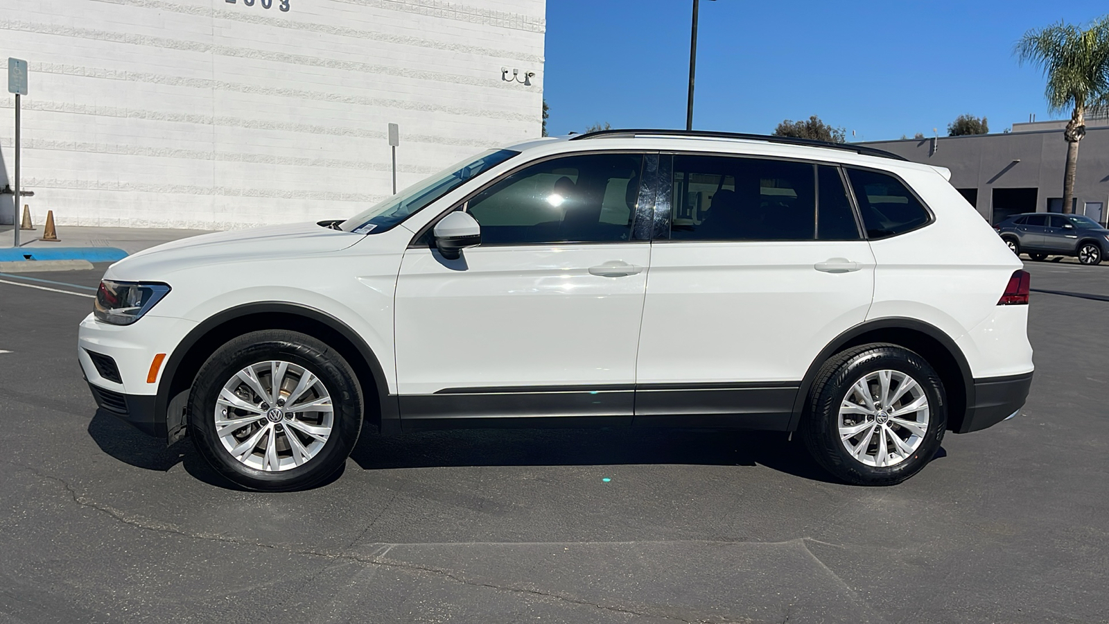 2019 Volkswagen Tiguan 2.0T S 12