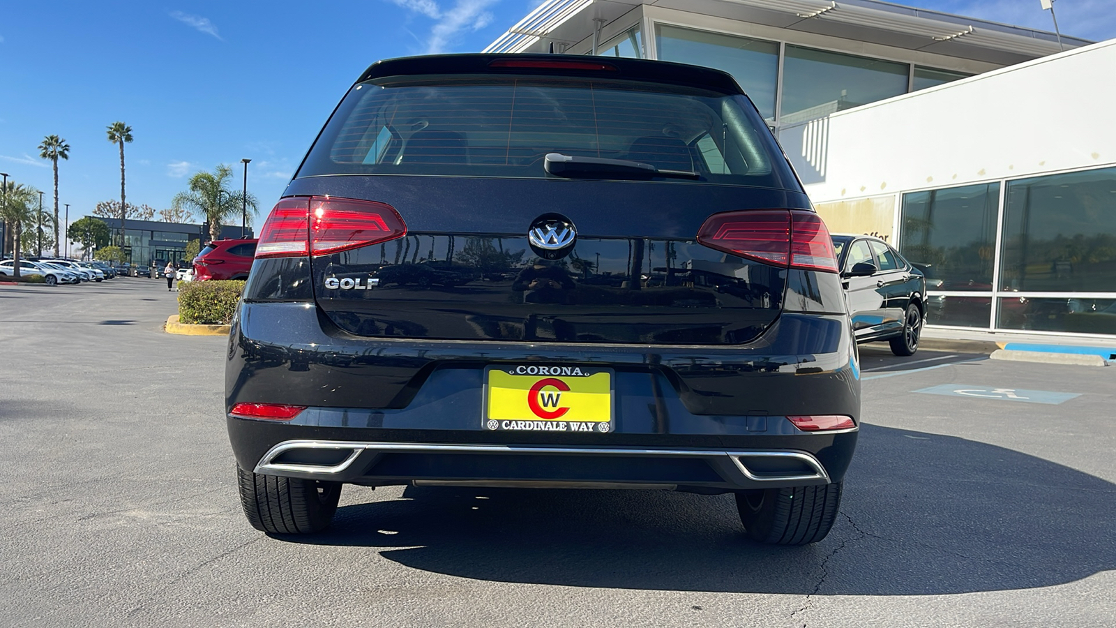 2021 Volkswagen Golf TSI 10