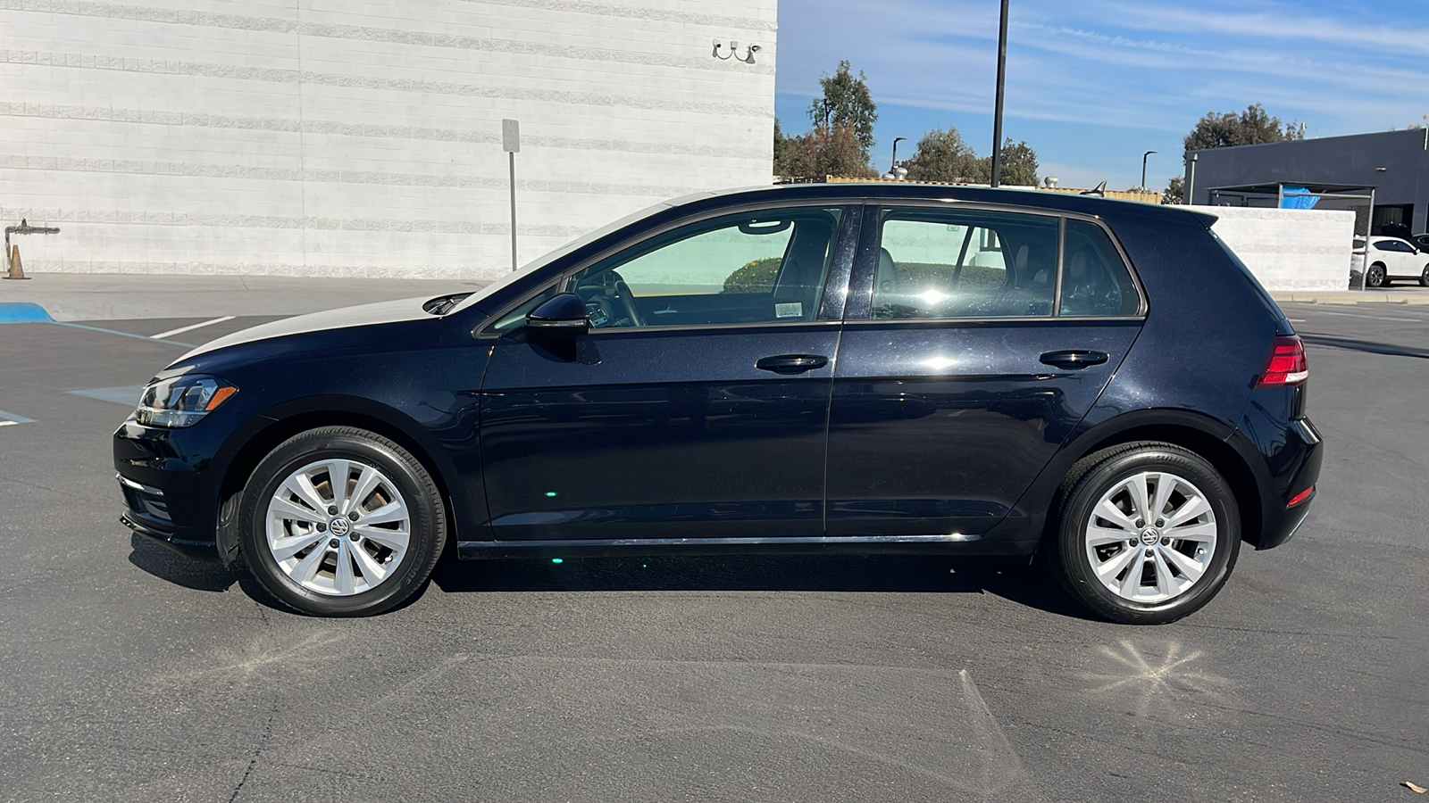 2021 Volkswagen Golf TSI 12