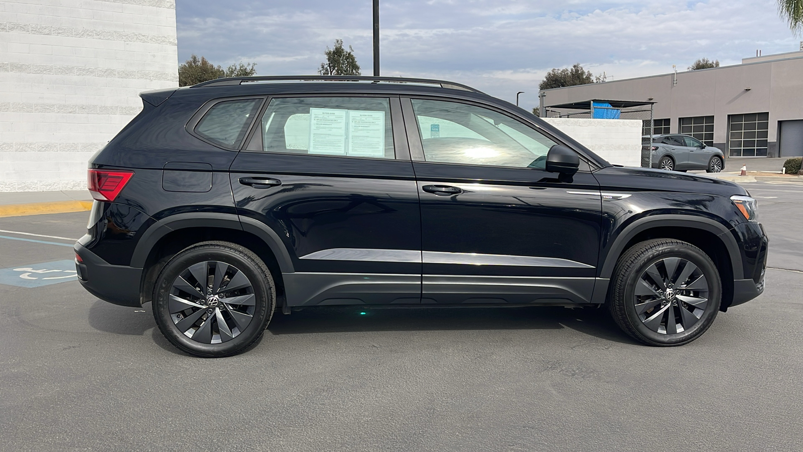 2023 Volkswagen Taos 1.5T S 6