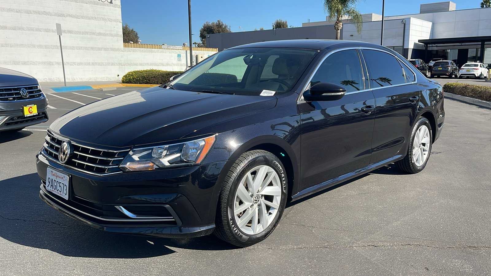 2018 Volkswagen Passat 2.0T SE 13