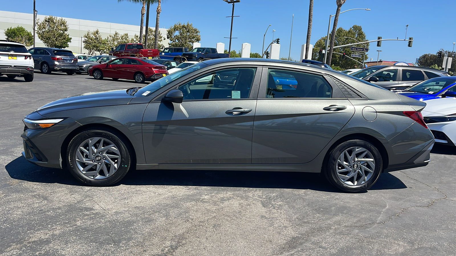 2024 Hyundai Elantra SEL 12