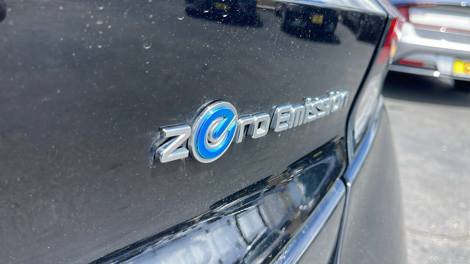 2021 Nissan Leaf S 26