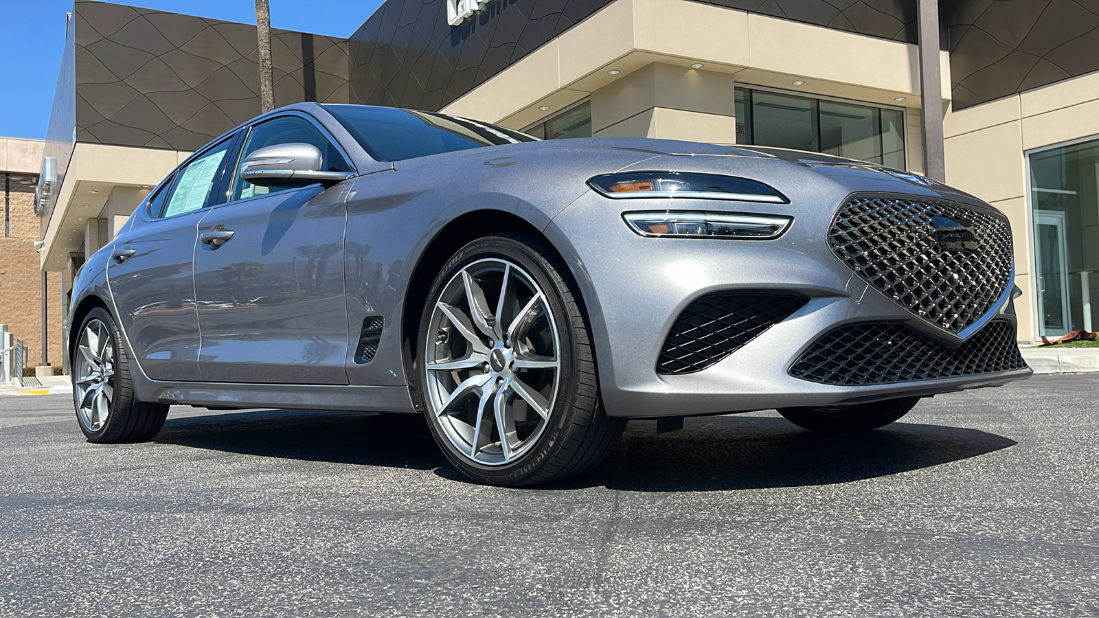 2023 Genesis G70 2.0T AWD 5