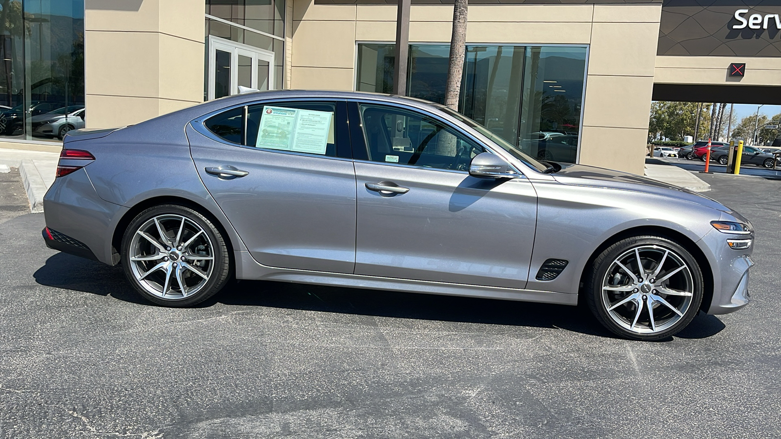 2023 Genesis G70 2.0T AWD 6