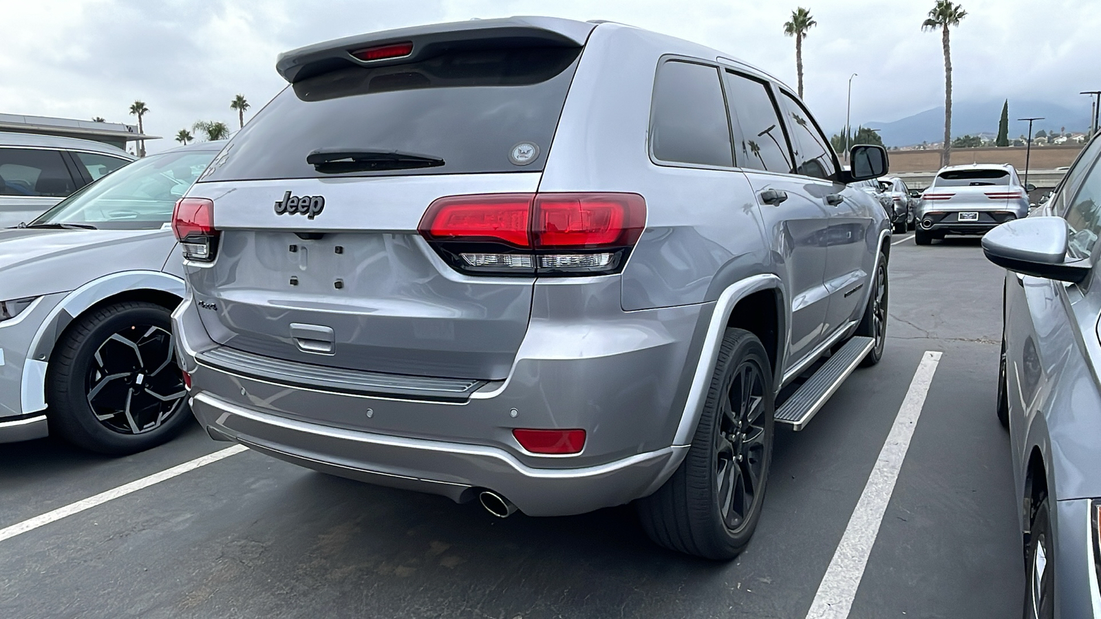 2019 Jeep Grand Cherokee Altitude 4x4 2