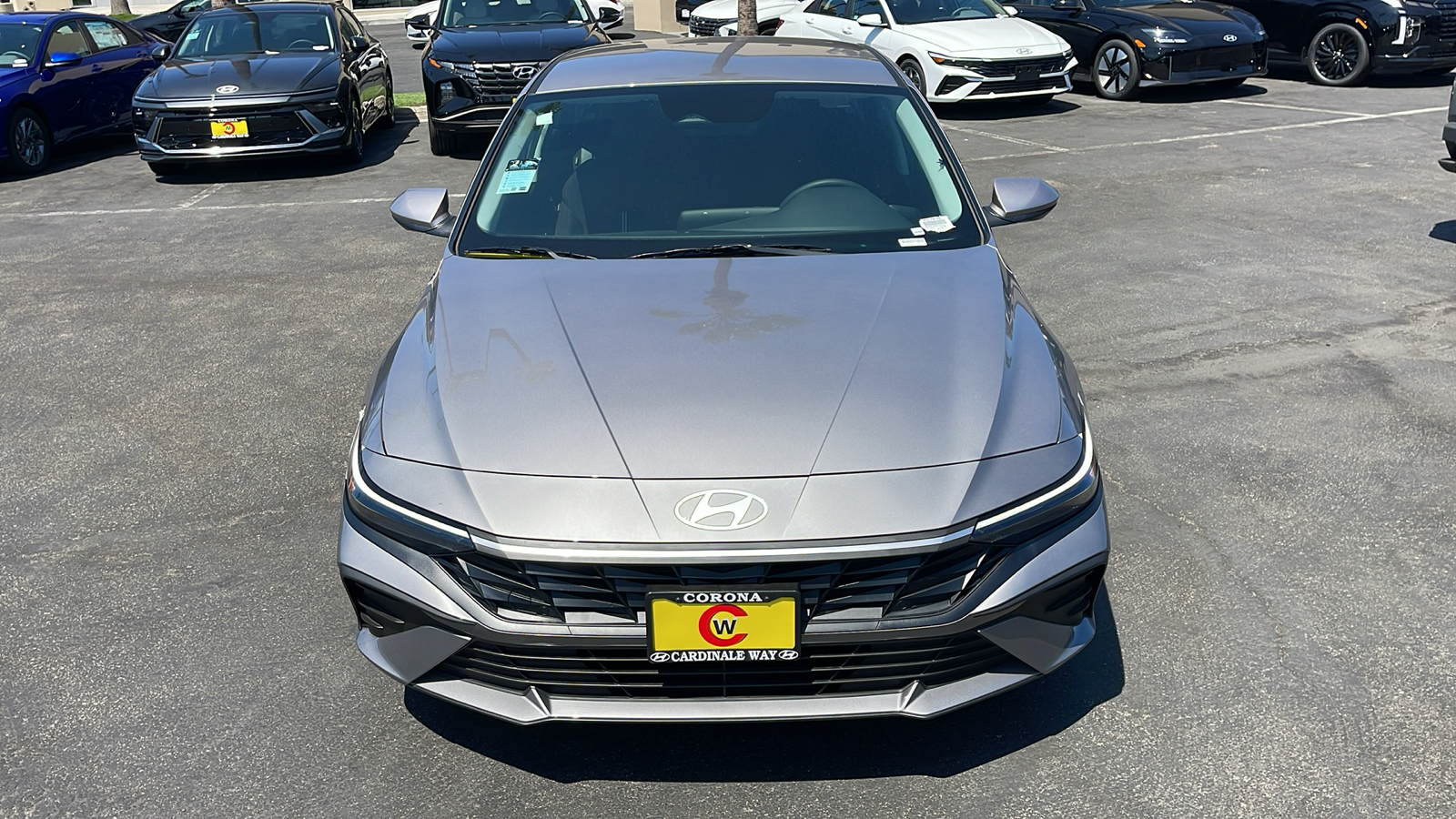 2024 Hyundai Elantra SEL 2